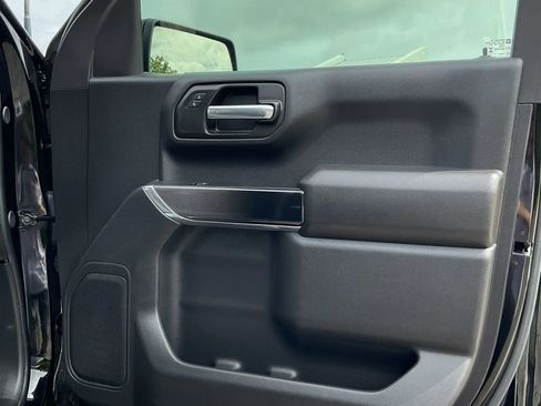 Used 2024 Chevrolet Silverado 1500 Custom Trail Boss w/ Midnight Edition AWD/4WD image 36