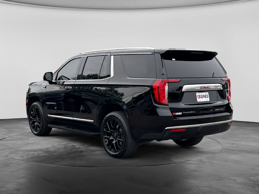Used 2024 GMC Yukon Denali w/ Advanced Technology Package AWD/4WD image 7