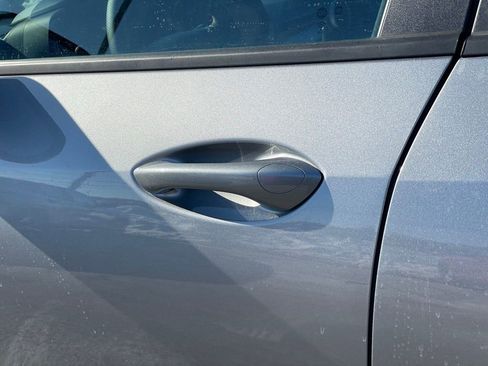 Used 2025 Chevrolet Trax RS w/ Driver Confidence Package image 30