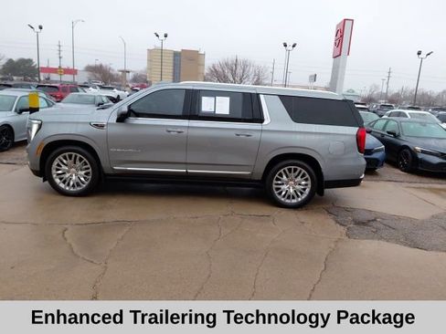 Used 2025 GMC Yukon XL Denali w/ Denali Reserve Package image 8