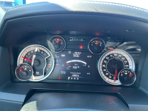 Used 2018 RAM 1500 Laramie AWD/4WD image 15