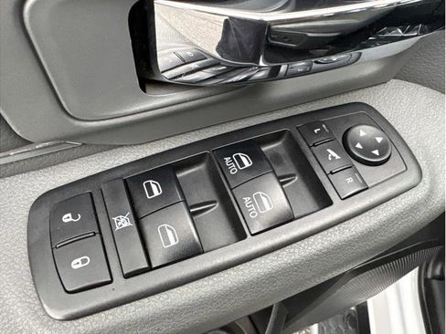 Used 2018 RAM 1500 Big Horn image 11