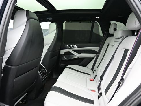 Used 2020 BMW X5 M Competition image 21