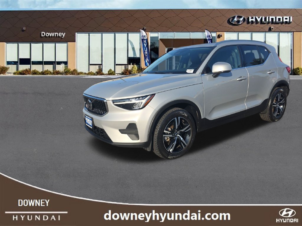 Used 2024 Volvo XC40 B5 Core AWD/4WD 360° Tour
