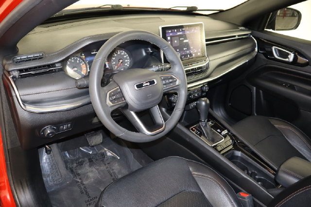 Used 2023 Jeep Compass Limited AWD/4WD image 23