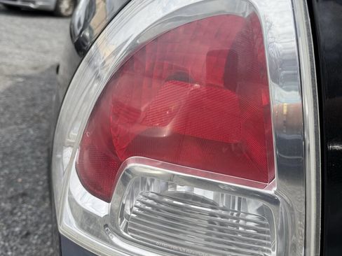 Used 2009 Ford Fusion SEL image 18