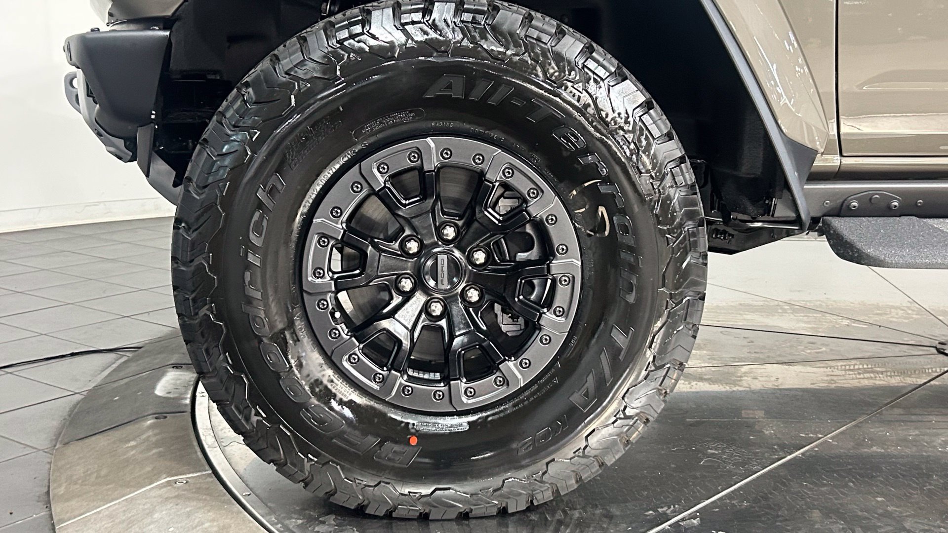 New 2026 Ford Bronco Raptor w/ Interior Carbon Fiber Pack AWD/4WD image 12