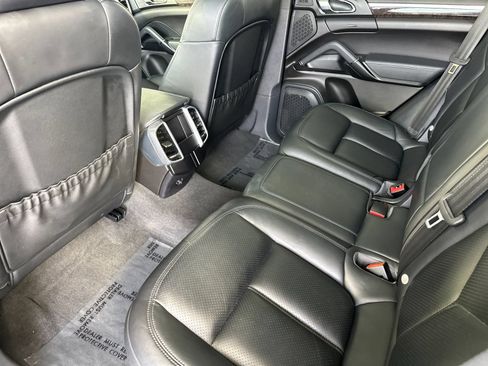 Certified 2016 Porsche Cayenne S AWD/4WD image 14