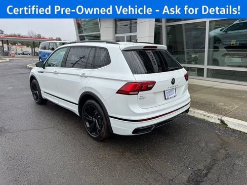 Certified 2023 Volkswagen Tiguan SE R-Line image 5