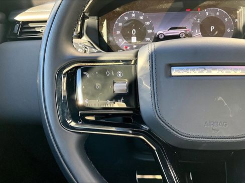 Used 2026 Land Rover Range Rover Velar Dynamic SE image 18