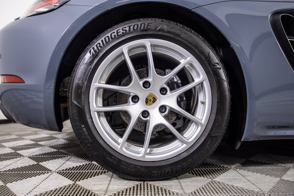 Used 2018 Porsche 718 Cayman RWD image 35
