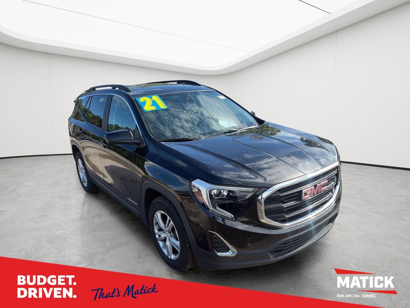 Used 2021 GMC Terrain SLE w/ Driver Convenience Package FWD image 1