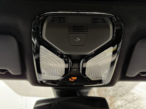 New 2026 BMW 330i xDrive Sedan w/ M Sport Package image 26