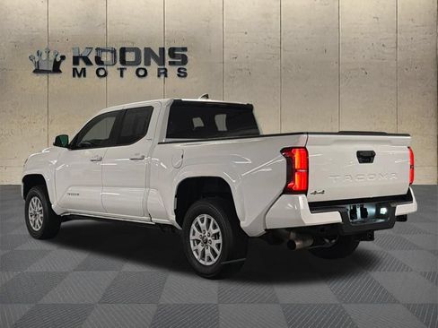 Used 2026 Toyota Tacoma SR5 AWD/4WD image 6