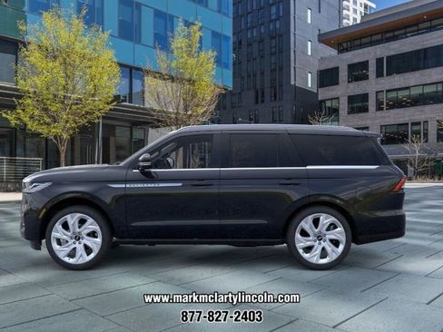 New 2025 Lincoln Navigator Reserve AWD/4WD image 3