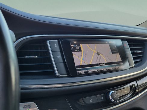 Used 2019 Buick Enclave Essence AWD/4WD image 17