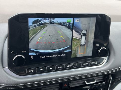 Certified 2022 Nissan Rogue SL w/ SL Premium Package image 16