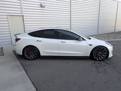 Used 2021 Tesla Model 3 Performance image 6