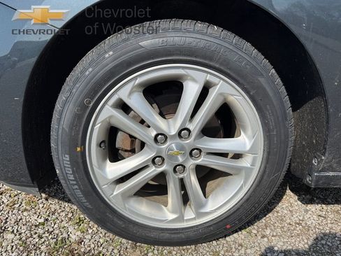 Used 2017 Chevrolet Cruze LT w/ Convenience Package FWD image 10