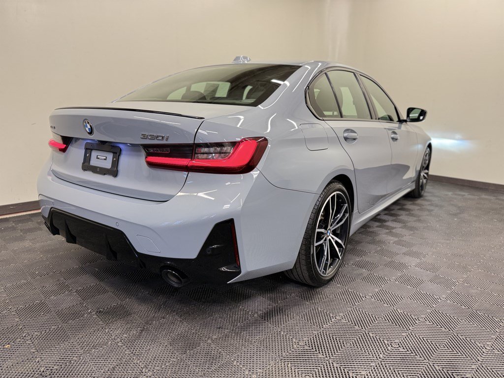 Used 2023 BMW 330i xDrive Sedan w/ M Sport Package AWD/4WD image 10