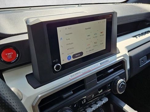 Used 2024 Toyota Tacoma TRD Off-Road image 12