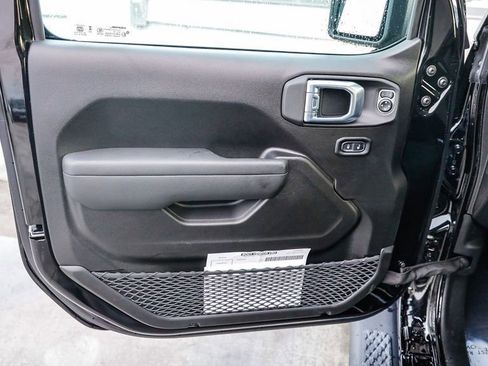 New 2026 Jeep Gladiator Sport image 22