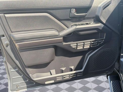 Used 2025 Toyota 4Runner SR5 image 12