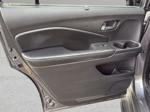 Used 2018 Honda Pilot Elite image 14