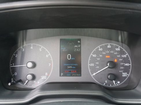 Certified 2023 Toyota Corolla SE image 5