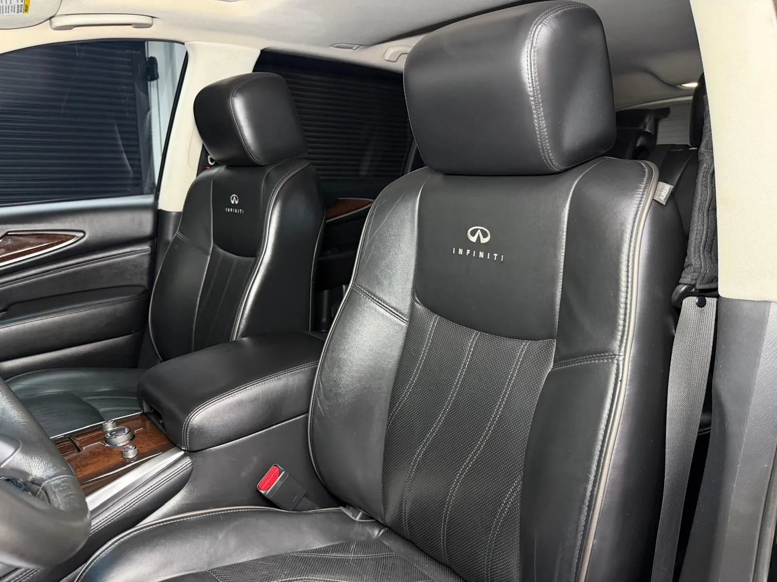 Used 2013 INFINITI JX35 FWD w/ Premium Pkg image 34