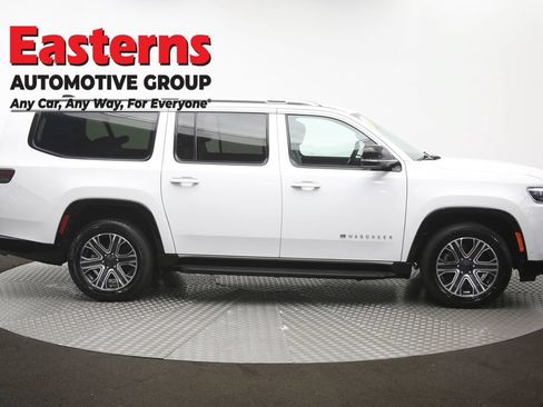 Used 2024 Jeep Wagoneer L Series II RWD image 49