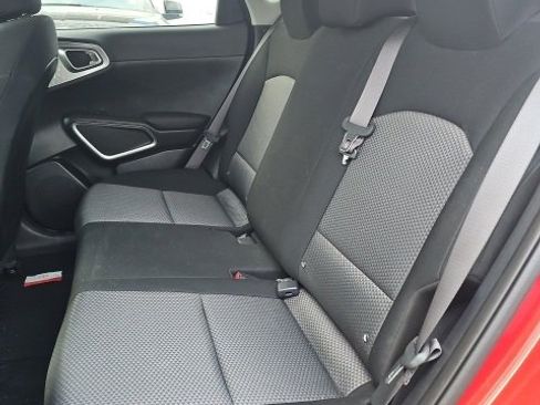 Used 2024 Kia Soul LX w/ Option Group 015 image 7