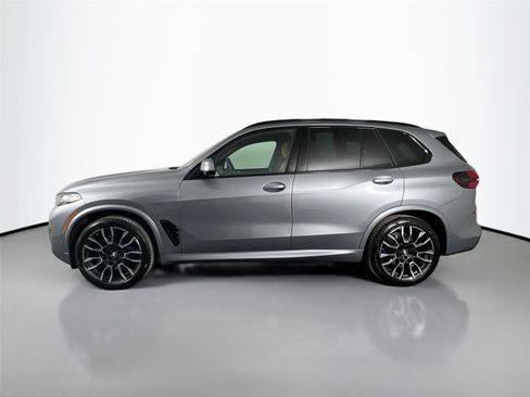 Used 2024 BMW X5 sDrive40i w/ M Sport Package image 3