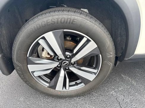 Used 2023 Nissan Rogue SL w/ SL Premium Package AWD/4WD image 9