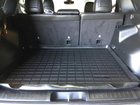 Used 2019 Jeep Cherokee Latitude Plus AWD/4WD image 39