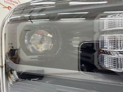 New 2026 Toyota Tacoma TRD Off-Road AWD/4WD image 10