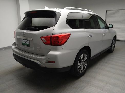 Used 2020 Nissan Pathfinder SL AWD/4WD image 9