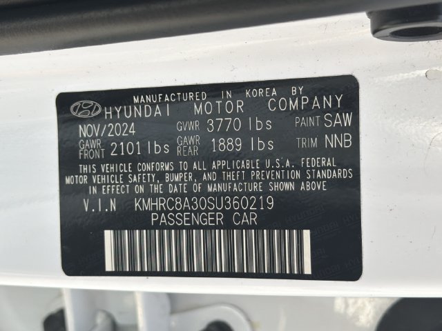 Certified 2025 Hyundai Venue SEL FWD image 37