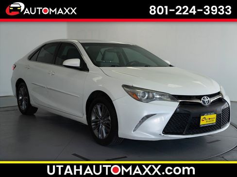 Used 2017 Toyota Camry SE w/ Protection Package (Q2) FWD image 1