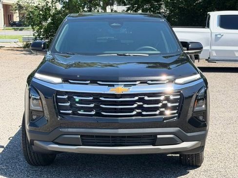 New 2026 Chevrolet Equinox LT w/ Safety and Technology Package FWD image 2