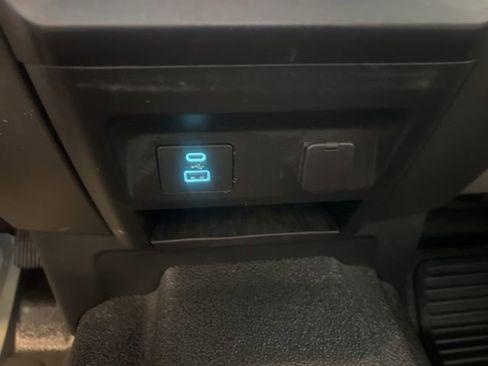 Used 2020 Ford F250 XL w/ Power Equipment Group image 26