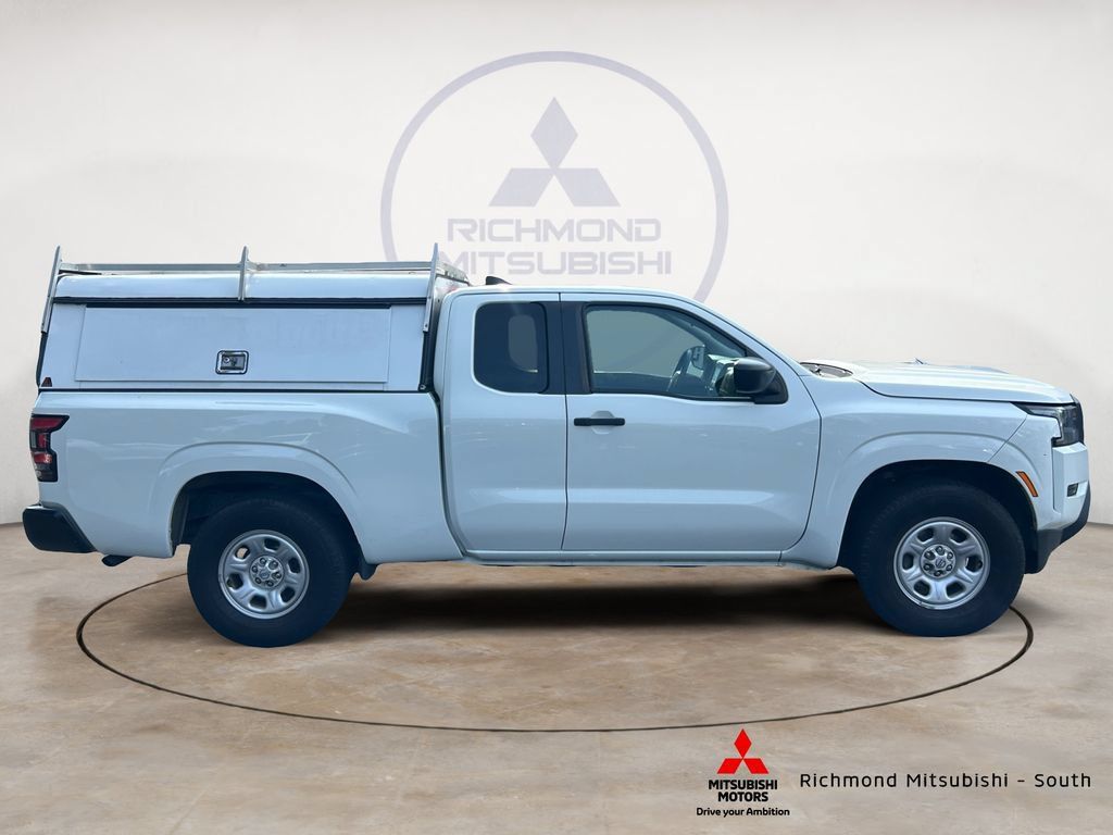 Used 2022 Nissan Frontier S RWD image 2