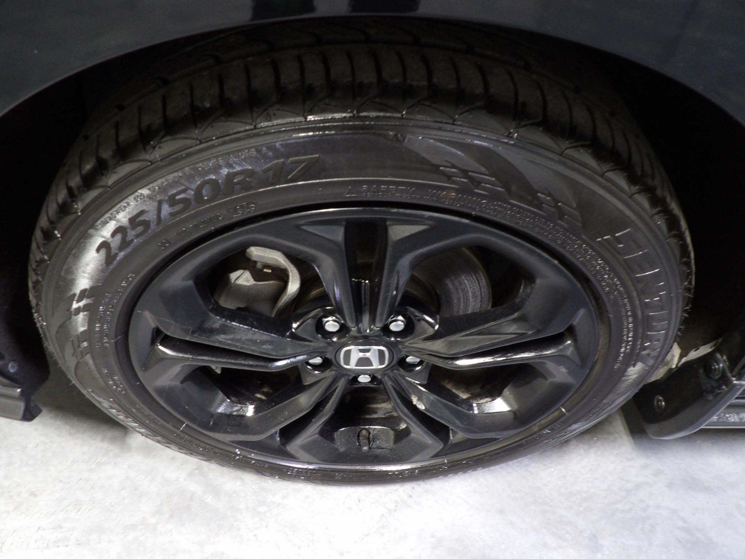 Used 2025 Honda Accord SE image 19