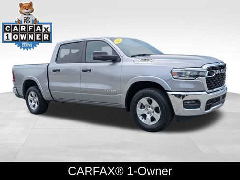 Used 2025 RAM 1500 Big Horn AWD/4WD image 2