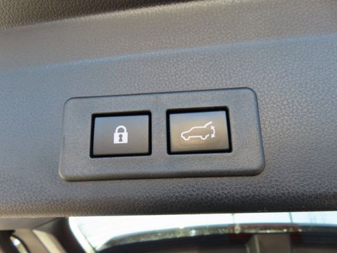 Used 2022 Subaru Ascent Touring image 44