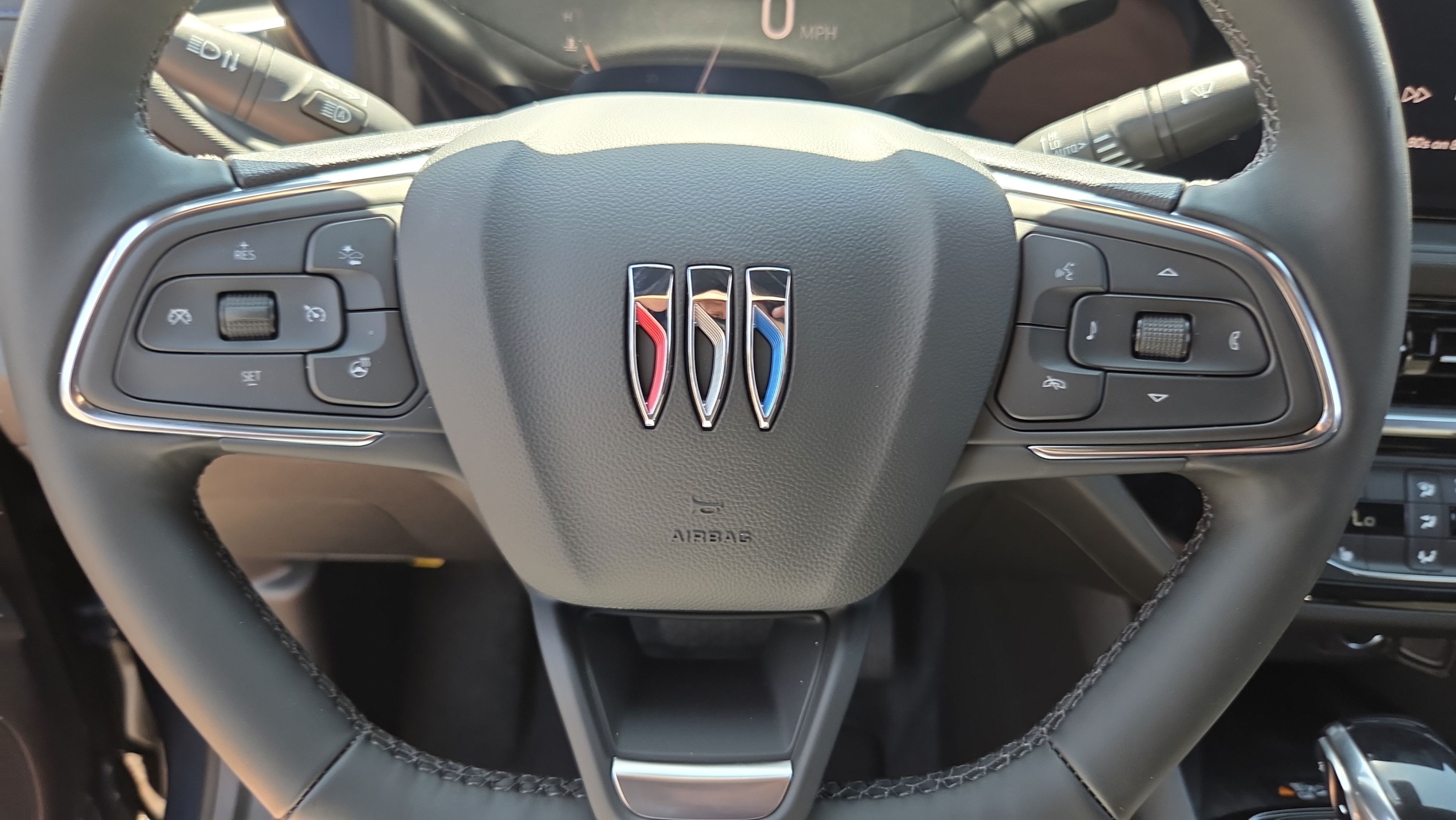 New 2026 Buick Envista Sport Touring w/ Convenience I Package FWD image 24