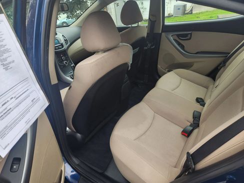 Used 2014 Hyundai Elantra SE w/ Option Group 02 image 16