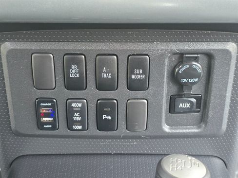 Used 2007 Toyota FJ Cruiser 4WD image 19
