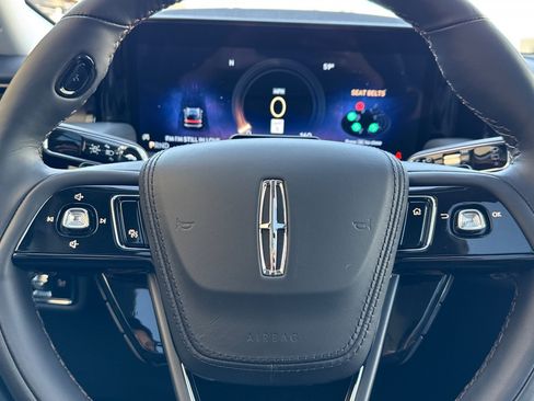 New 2025 Lincoln Aviator Reserve w/ Luxury Package image 24