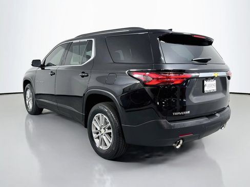Used 2022 Chevrolet Traverse LT FWD image 7